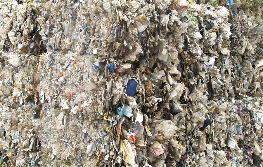 Francia quiere reciclar todos los plásticos en 2025