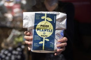 Starbucks promueve el reciclaje de posos de café