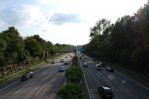 Proponen limites de velocidad en las autopistas alemanas para reducir emisiones