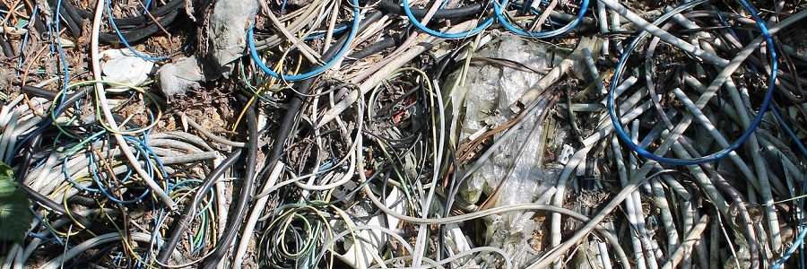 Incorporan residuos plásticos de cables en materiales de construcción