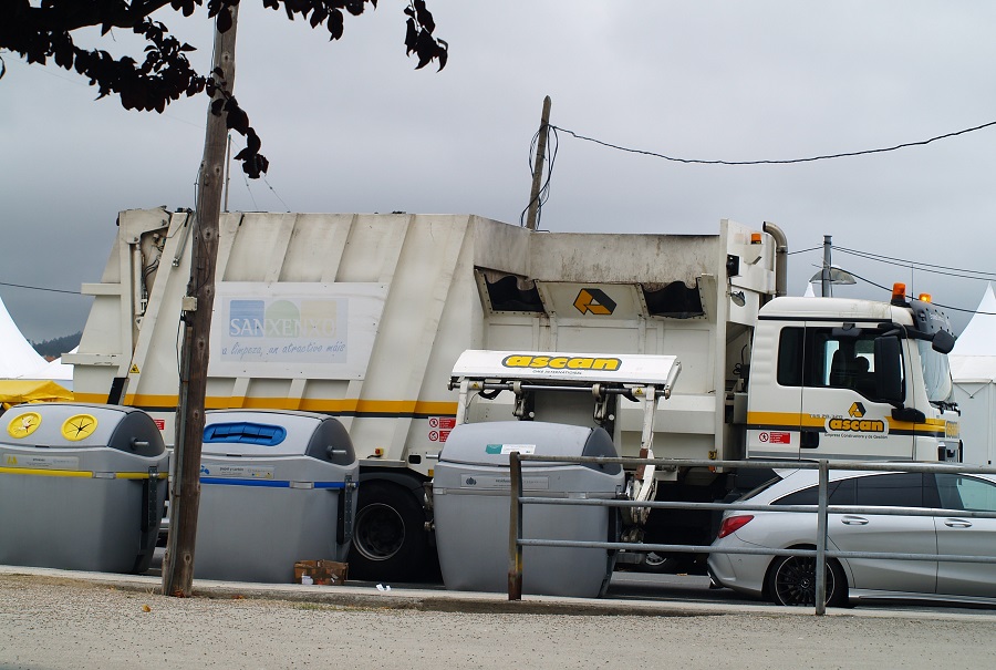 Galicia establecerá un criterio propio de seguridad para los trabajadores del sector residuos