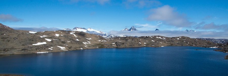 Detectan por primera vez microplásticos en un lago de agua dulce del Ártico