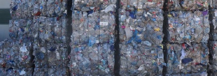 Los residuos de envases ligeros y el papel-cartón se disparan en las comarcas del interior de Valencia con el estado de alarma