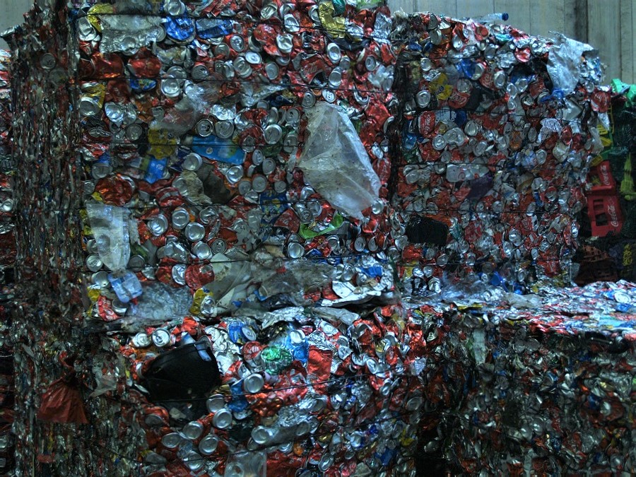 Envases de aluminio recuperados para su reciclaje