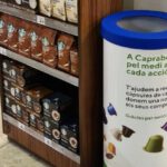Caprabo instala contenedores para reciclar las cápsulas de café usadas