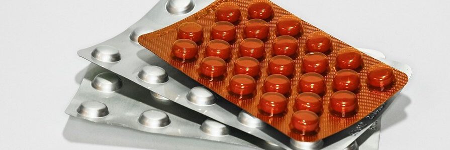 Proponen una alternativa biodegradable para los blísteres de medicamentos