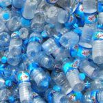 La industria europea de refrescos y agua embotellada da un giro y respalda los sistemas de depósito de envases