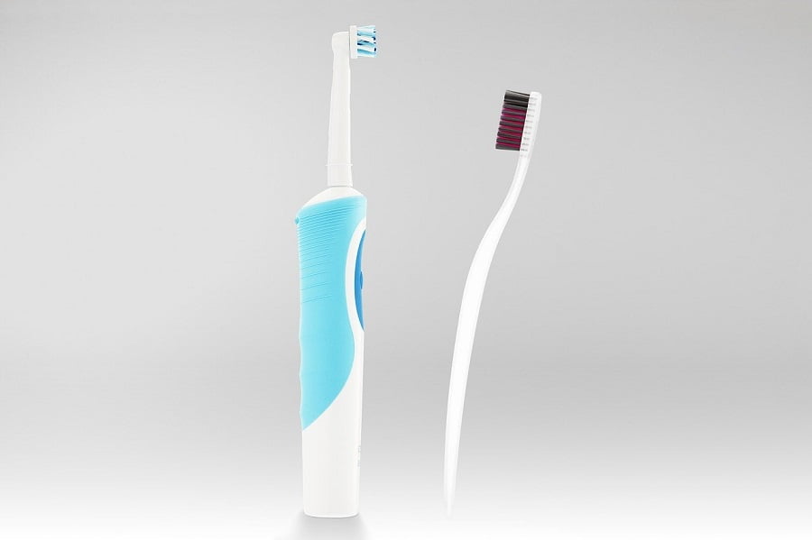Analizan el impacto ambiental de diferentes modelos de cepillo de dientes