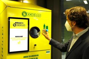 Primeras máquinas que incentivan el reciclaje