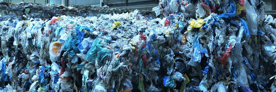 Europa debe duplicar el reciclaje de plásticos para cumplir su objetivo en 2025