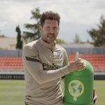Simeone anima a los ciudadanos a proteger juntos el planeta a través del reciclaje de vidrio