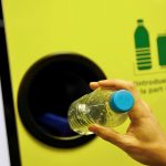 Los parques de ocio de Madrid contarán con máquinas de Reciclos que premian el reciclaje