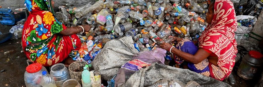 Italia descubre una ruta ilegal de residuos plásticos hacia el Sudeste Asiático