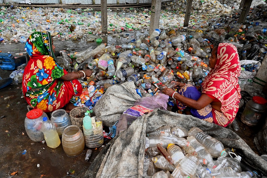 Descubren una ruta ilegal de residuos plásticos hacia el Sudeste Asiático