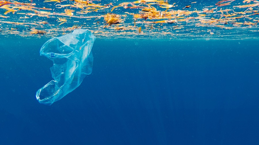 España reclama un acuerdo contra la contaminación marina por plásticos