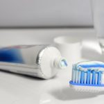 Dow empieza a comercializar tubos de pasta de dientes reciclables