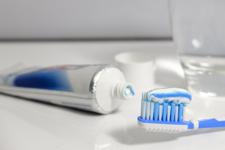 Dow lanza al mercado tubos de pasta de dientes reciclables