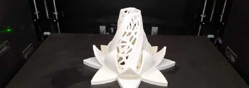 Obtienen filamentos de impresión 3D con de residuos plásticos de un solo uso reciclados