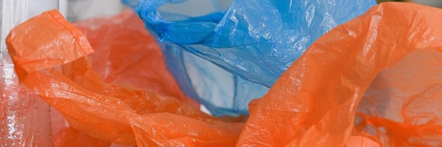 Cataluña reduce un 70% el uso de bolsas de plástico desechables en solo dos años