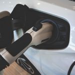 Investigadores describen un método más barato y eficiente de reciclar las baterías de los coches eléctricos