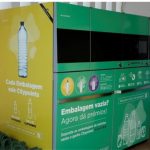 El municipio portugués de Cascais recoge un millón de envases en un año con un sistema de devolución y recompensa