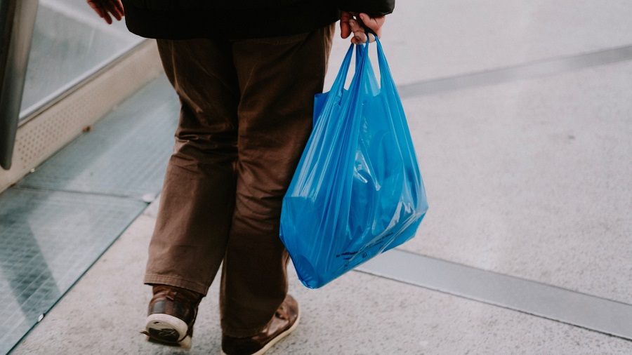 Las restricciones a las bolsas de plástico aumentan las ventas de bolsas de basura