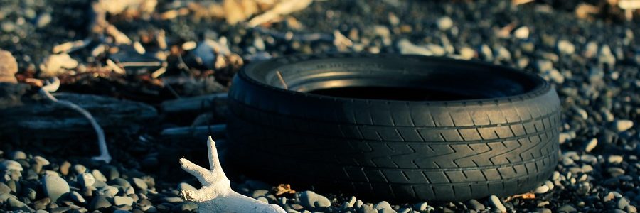 La Universidad de Alcalá inicia un proyecto para reducir los neumáticos fuera de uso en el litoral español