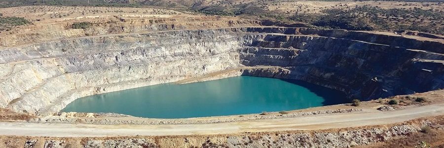 Proyecto para recuperar materias primas críticas de aguas ácidas de pasivos mineros