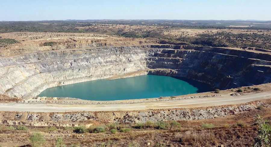 Proyecto para recuperar materias primas críticas de aguas de contacto de pasivos mineros
