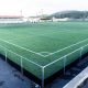 Primer campo de fútbol de césped artificial con medidas para evitar la liberación de microplásticos