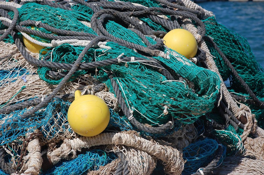 Acuerdo para revalorizar redes y aparejos de pesca usados
