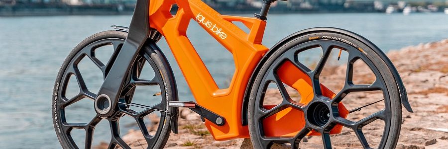 Presentan una bicicleta urbana fabricada con plástico reciclado