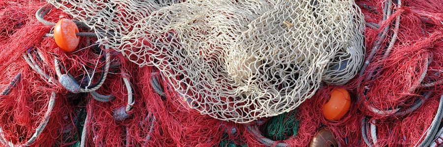 La flota atunera española participa en un proyecto de reciclaje de redes de pesca en Seychelles