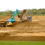 La tierra excavada no contaminada que se destina a mejorar tierras de cultivo no puede constituir un «residuo» con arreglo al Derecho de la UE