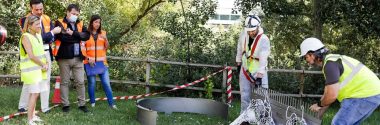 Zaragoza instala grandes ‘coladores’ para evitar la llegada de toallitas higiénicas a los ríos