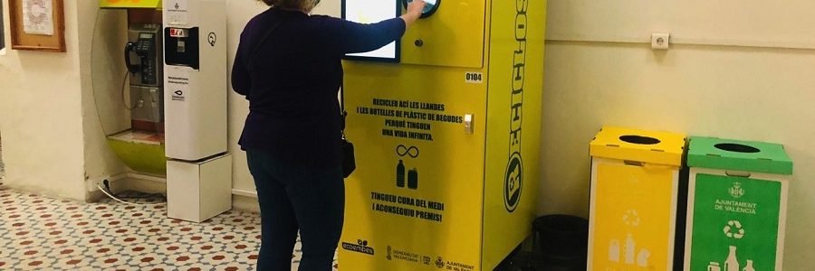 Valencia licita la adquisición de máquinas para el reciclaje de envases con recompensa