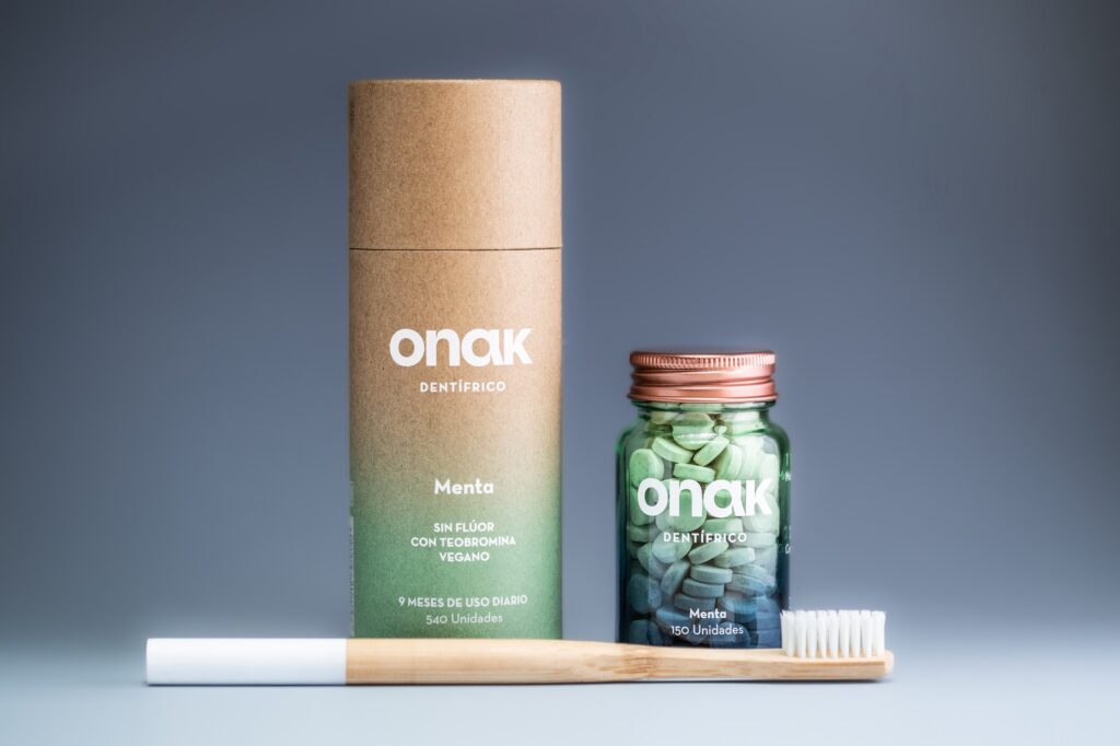 ONAK, un dentífrico sostenible y circular