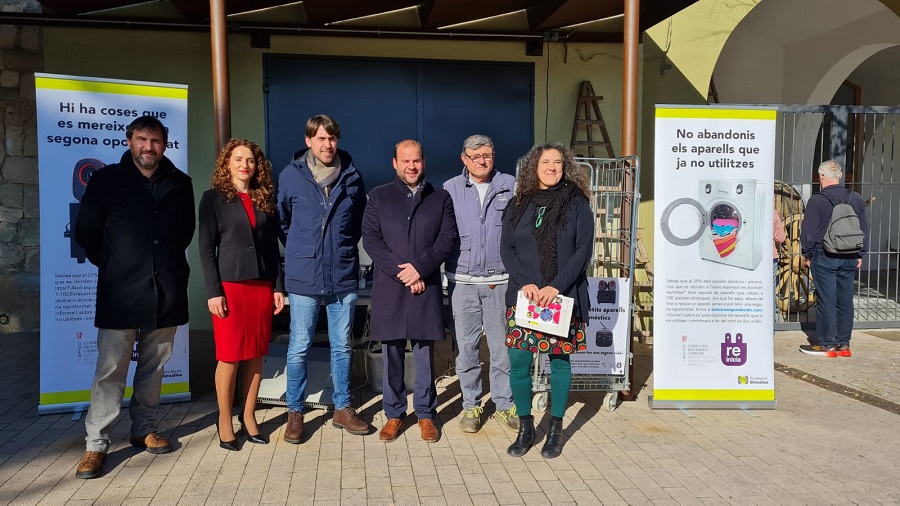 Presentaciónd e la campaña de reutilización de aparatos electrónicos en Baleares
