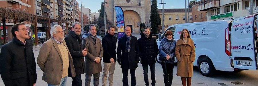 Un taller itinerante recorrerá Castilla-La Mancha para promover la reutilización de aparatos electrónicos