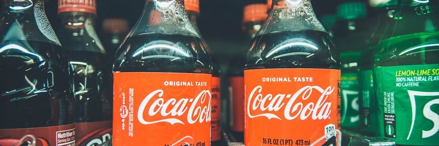 Coca-Cola anuncia nuevas inversiones en tecnologías de reciclaje para eliminar el plástico virgen de sus botellas