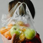 Nueva Zelanda prohíbe las bolsas de plástico para frutas y verduras aunque sean reciclables o compostables