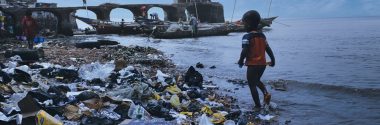 15 políticas globales para reducir la contaminación por plástico