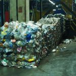 Un informe de Greenpeace sitúa la tasa de reciclaje de envases ligeros en el 37,3%