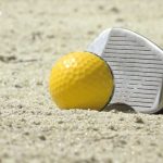 Convierten residuos de vidrio en ‘arena’ para bunkers de golf