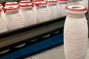 Actimel quita la etiqueta de sus envases