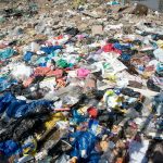 Organizaciones ambientales denuncian presiones de la industria petroquímica en la reunión del tratado global sobre plásticos