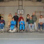 Felipe Reyes visita la escuela de baloncesto en silla de la Fundación Real Madrid y SIGNUS en Getafe