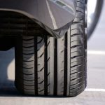 Las micropartículas desprendidas por los neumáticos son contaminantes «altamente preocupantes», según un estudio