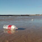 Un estudio vuelve a apuntar a Coca-Cola como el principal contaminador mundial de plástico