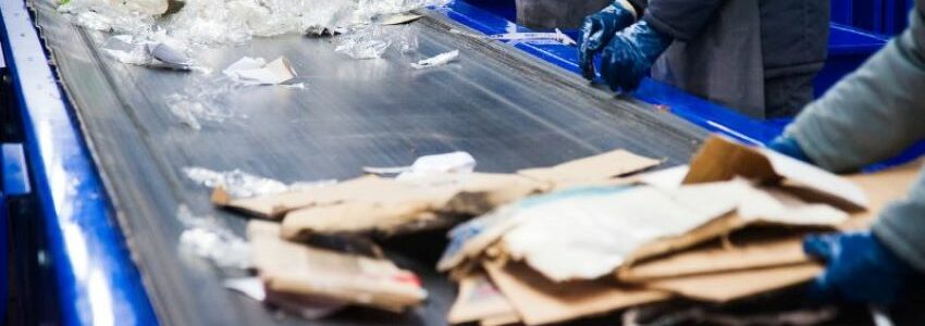 El MITECO convoca ayudas por 195 millones para impulsar la economía circular en los sectores del plástico y textil